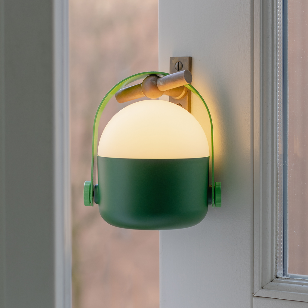 Light Ole Green
